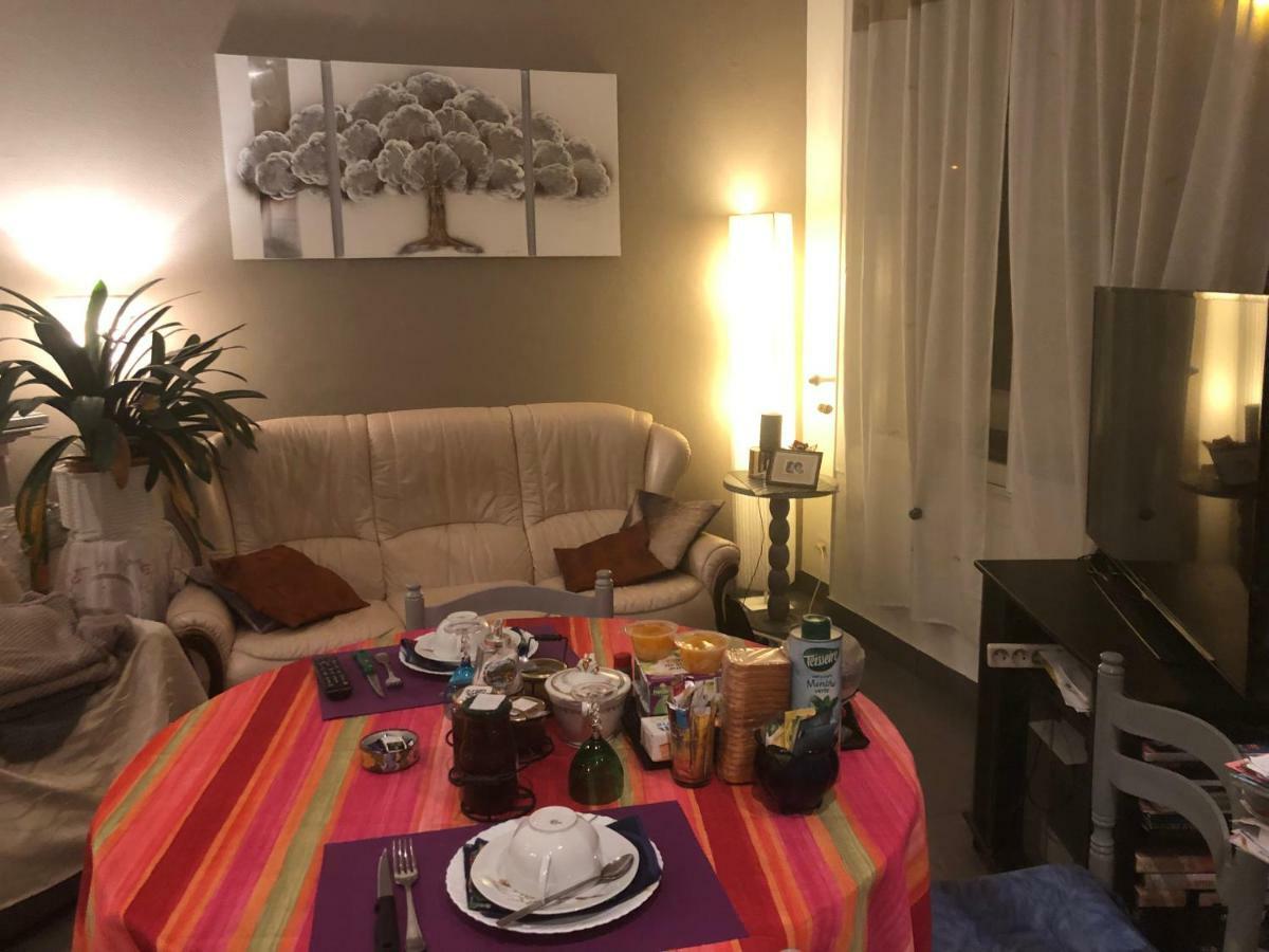 Chambre Chez L'Habitant オルテズ エクステリア 写真
